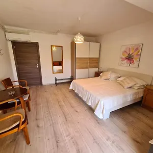 Ana Apartment